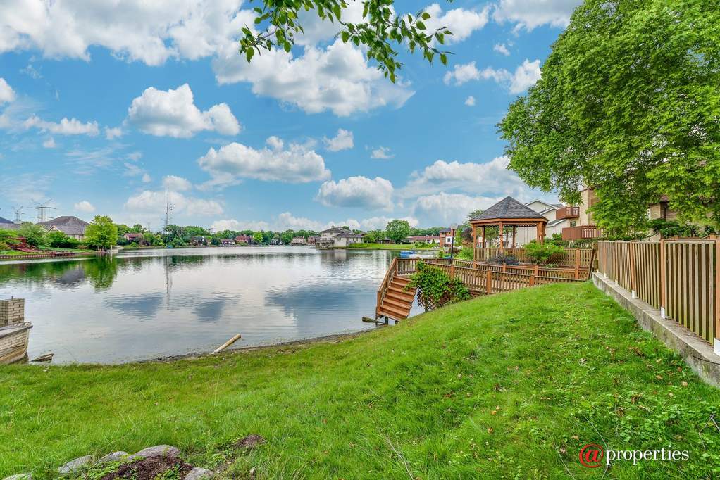 9682 Reding Circle Des Plaines, Illinois 60016 - Image 38