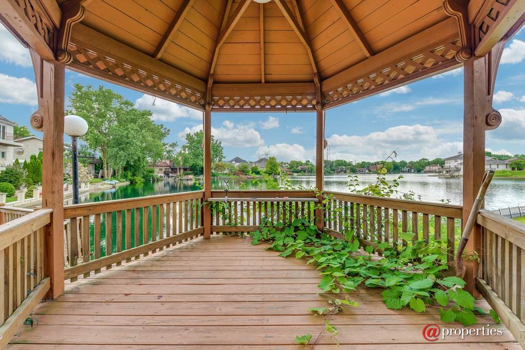 9682 Reding Circle Des Plaines, Illinois 60016 - Image 41