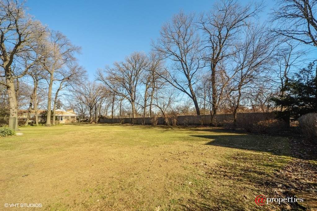 6737 N Longmeadow Avenue Lincolnwood, Illinois 60712 - Location 1