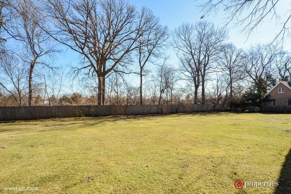 6737 N Longmeadow Avenue Lincolnwood, Illinois 60712 - Location 5
