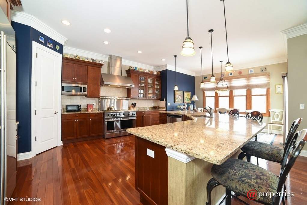 40W326 Edgar Lee Masters Lane St. Charles, Illinois 60175 - Kitchen