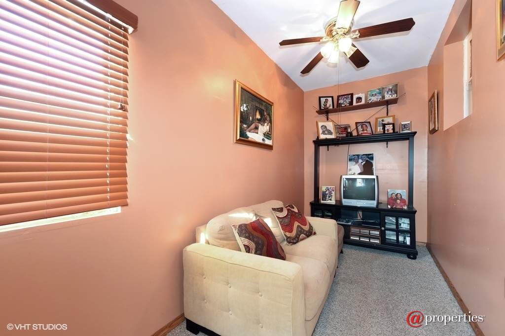 7828 S Eberhart Avenue Chicago, Illinois 60619 - Bonus Room