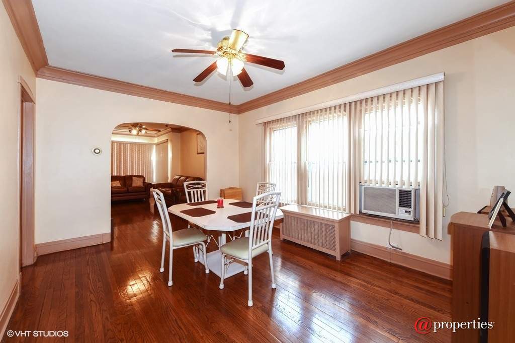 7828 S Eberhart Avenue Chicago, Illinois 60619 - Dining Room