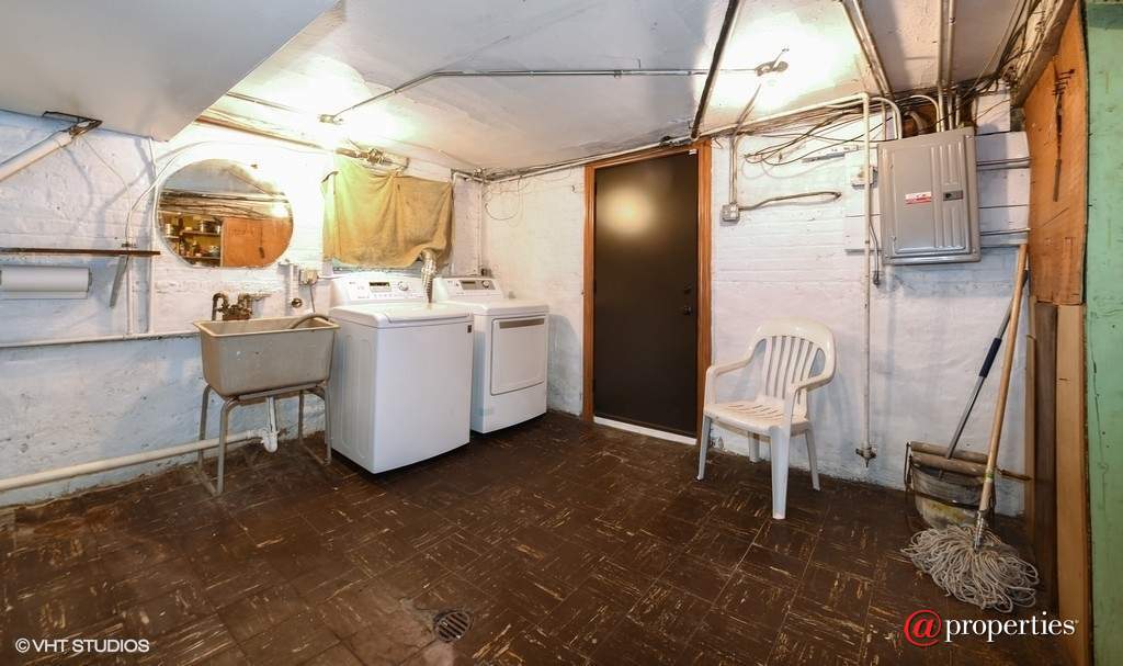 7828 S Eberhart Avenue Chicago, Illinois 60619 - Laundry Room