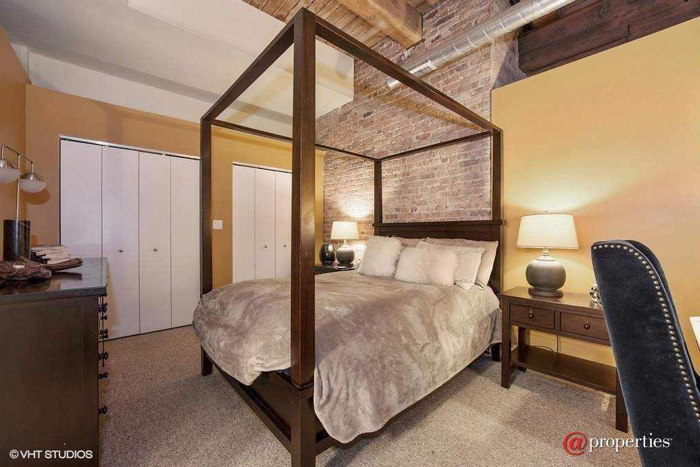 1061 W 16th Street #109 Chicago, Illinois 60608 - Master Bedroom