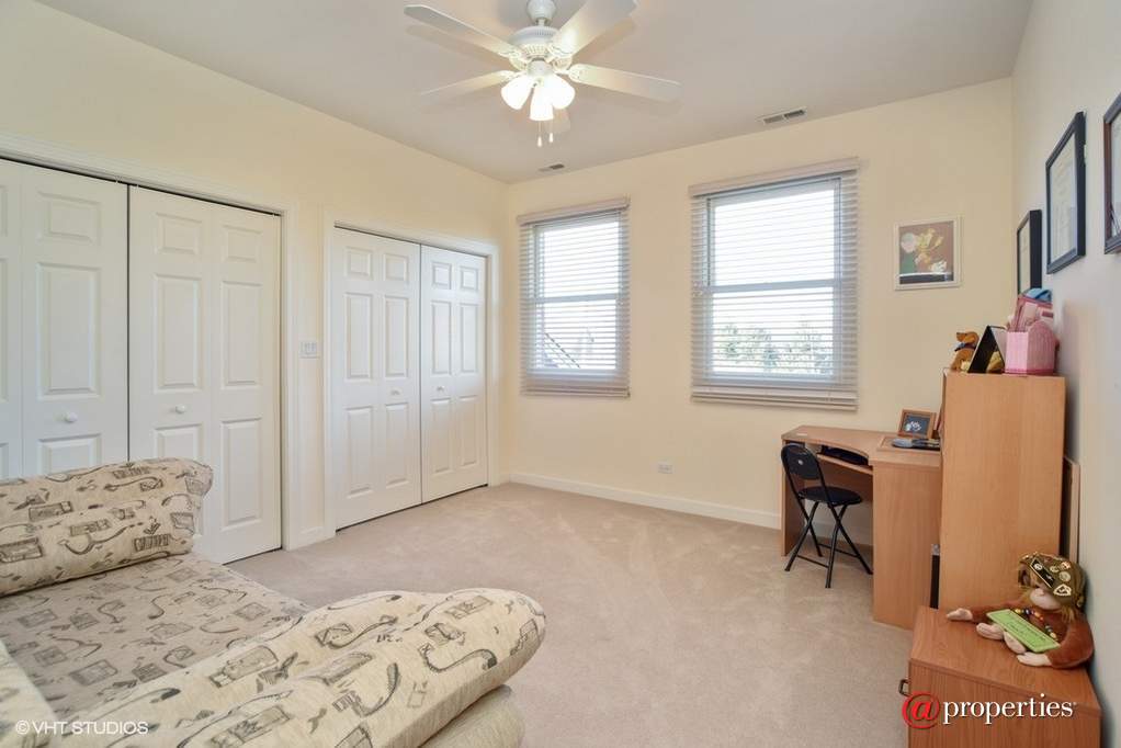 1905 E Euclid Avenue Mount Prospect, Illinois 60056 - 2nd Bedroom
