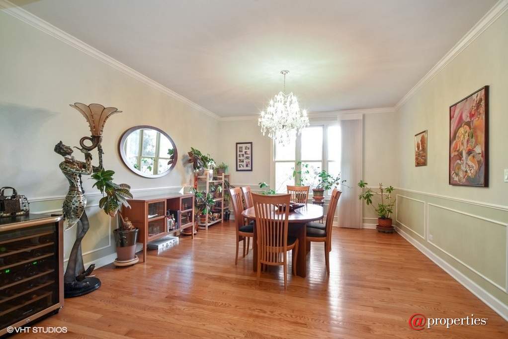 1905 E Euclid Avenue Mount Prospect, Illinois 60056 - Dining Room