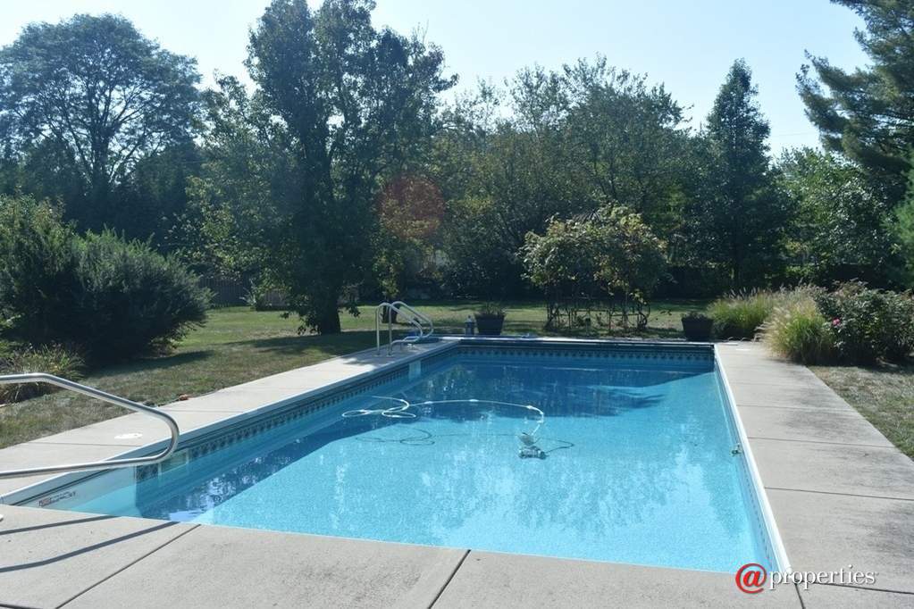1905 E Euclid Avenue Mount Prospect, Illinois 60056 - Heated, In-Ground Pool with automated cover