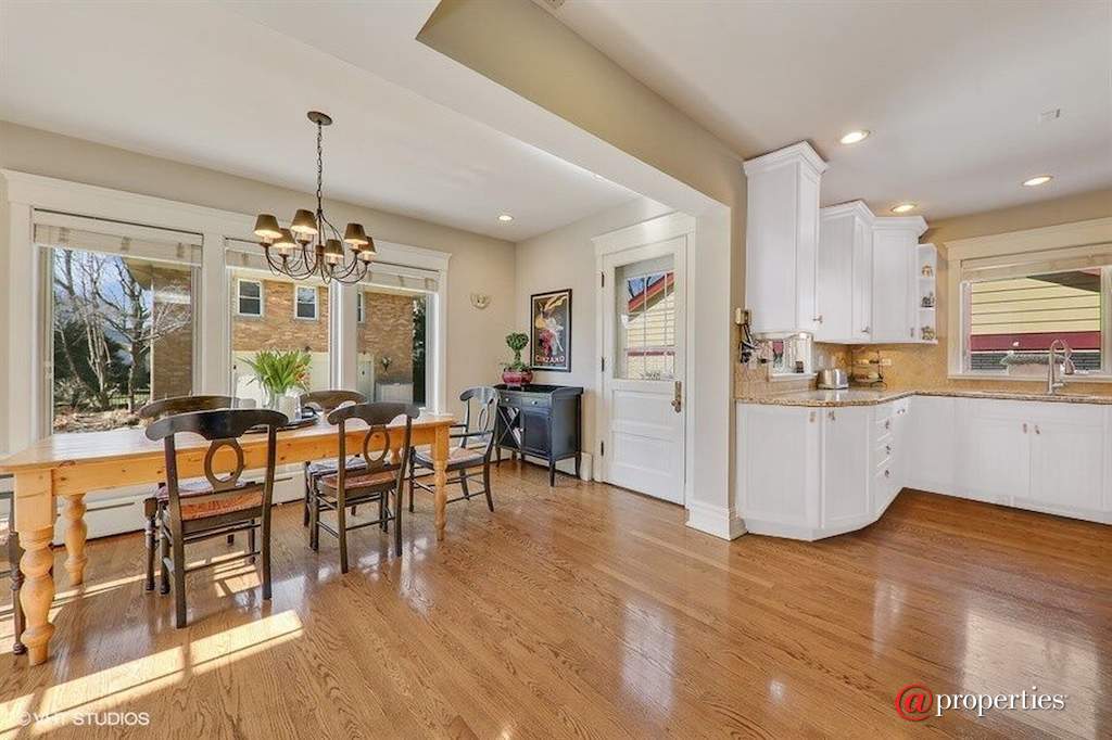 424 Sunset Avenue La Grange, Illinois 60525 - Virtually Painted Cabinets