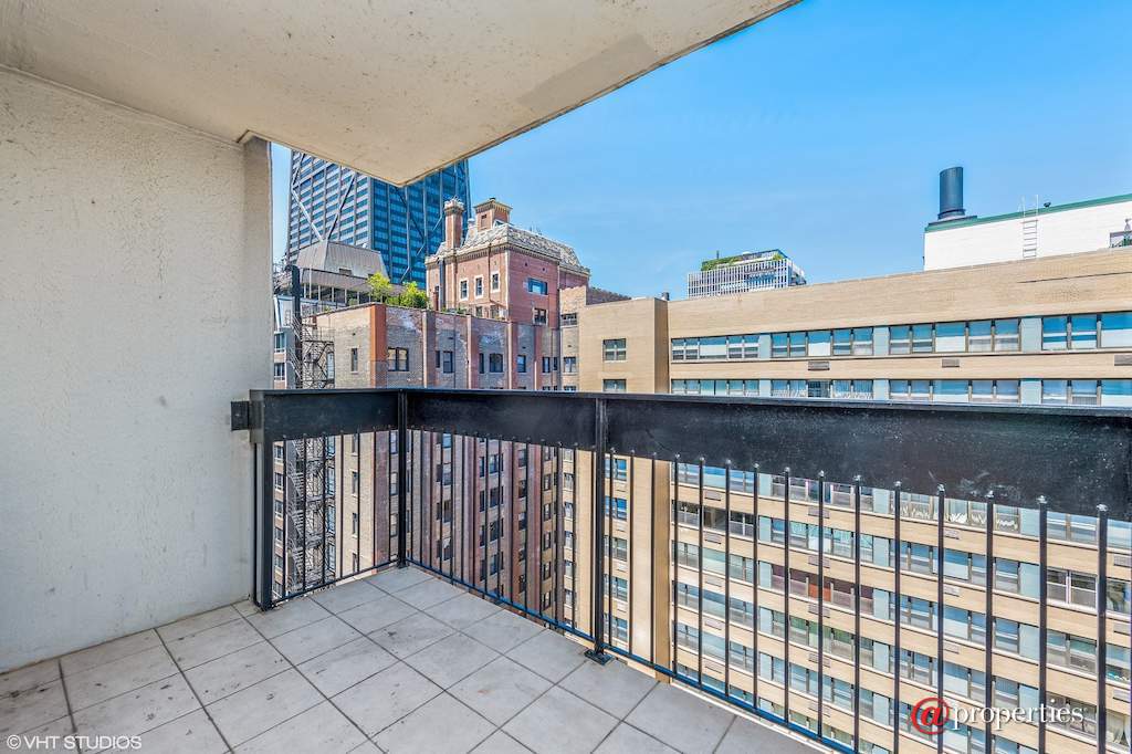 222 E Pearson Street #2309 Chicago, Illinois 60611 - Image 11
