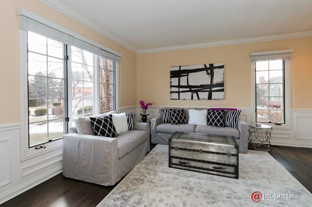 22283 W Mashie Court Ivanhoe, Illinois 60060 - Living Room