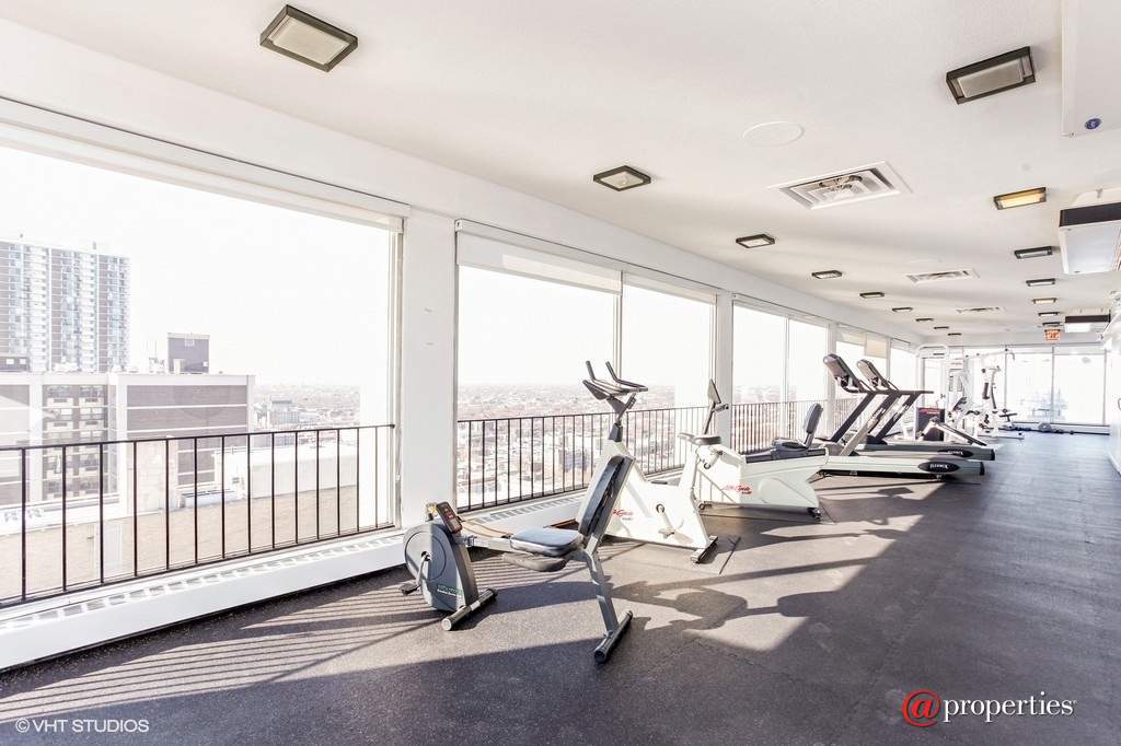 6171 N Sheridan Road #906 Chicago, Illinois 60660 - Play / Recreational Room