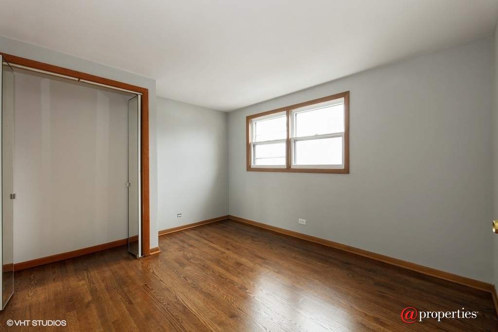 1054 Centerfield Court Highland Park, Illinois 60035 - 2nd Bedroom
