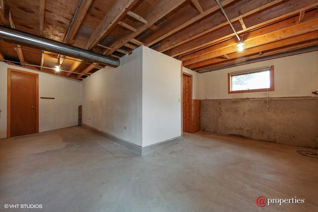 1054 Centerfield Court Highland Park, Illinois 60035 - Basement