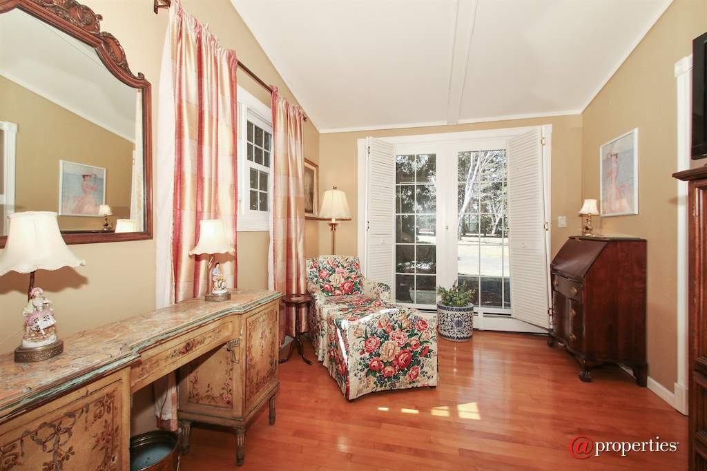 N1526 Willowbrook Rd Lake Geneva, Wisconsin 53147 - Master Bedroom