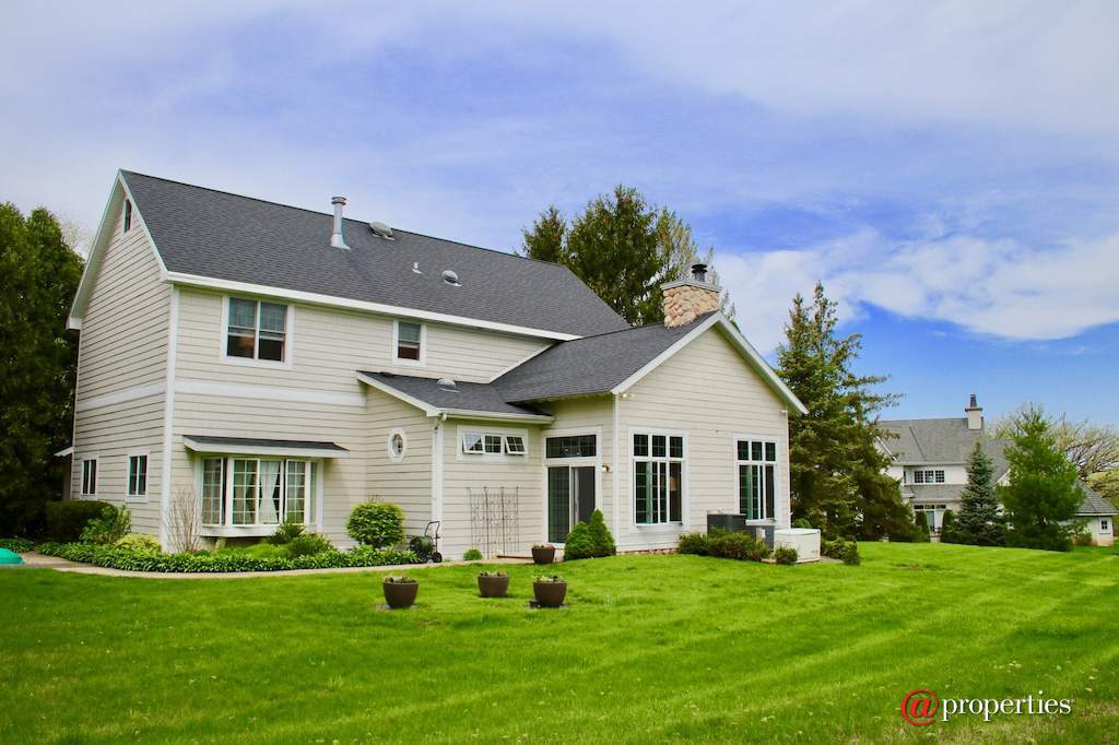 N1526 Willowbrook Rd Lake Geneva, Wisconsin 53147 - Entryway