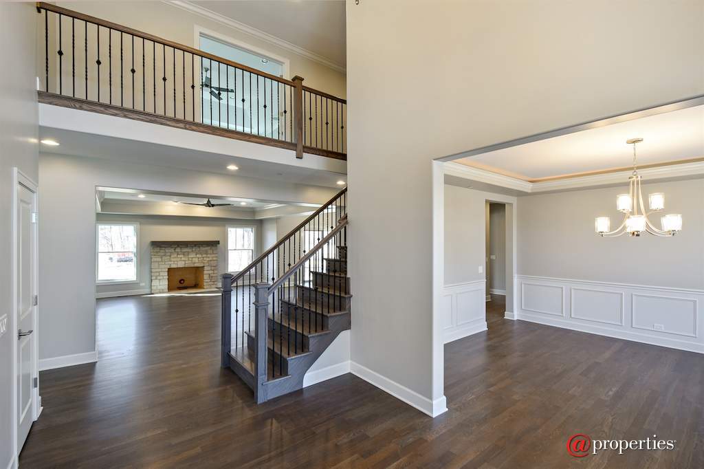 245 Mark Lane Lake Zurich, Illinois 60047 - Foyer