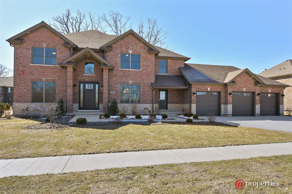 245 Mark Lane Lake Zurich, Illinois 60047 - Front View