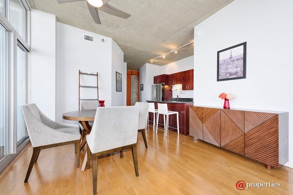 700 N Larrabee Street #1501 Chicago, Illinois 60654 - Image 6