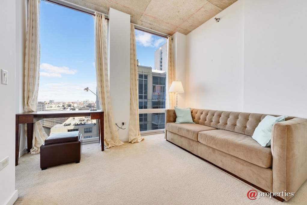 700 N Larrabee Street #1501 Chicago, Illinois 60654 - Image 13