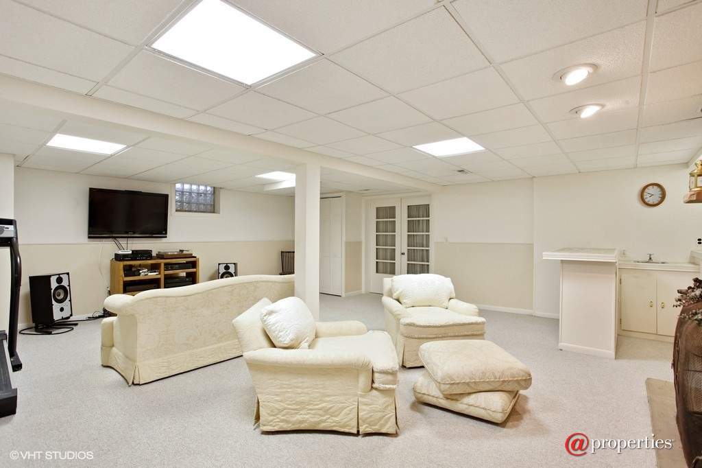 1259 Linden Avenue Deerfield, Illinois 60015 - Basement
