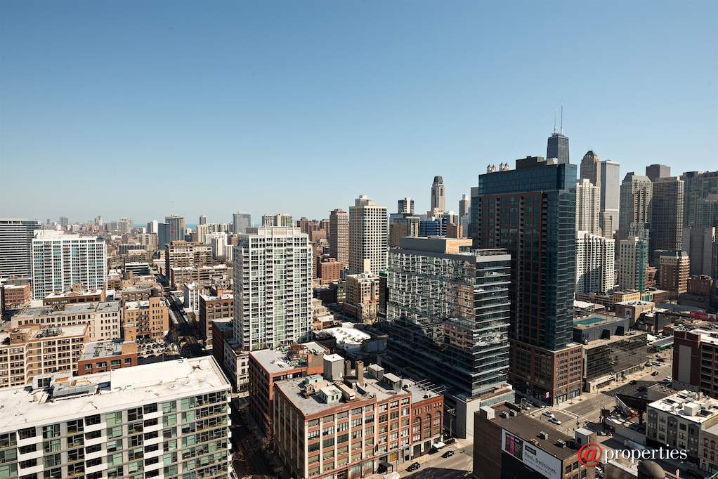 303 W Ohio Street #2909 Chicago, Illinois 60654 - View