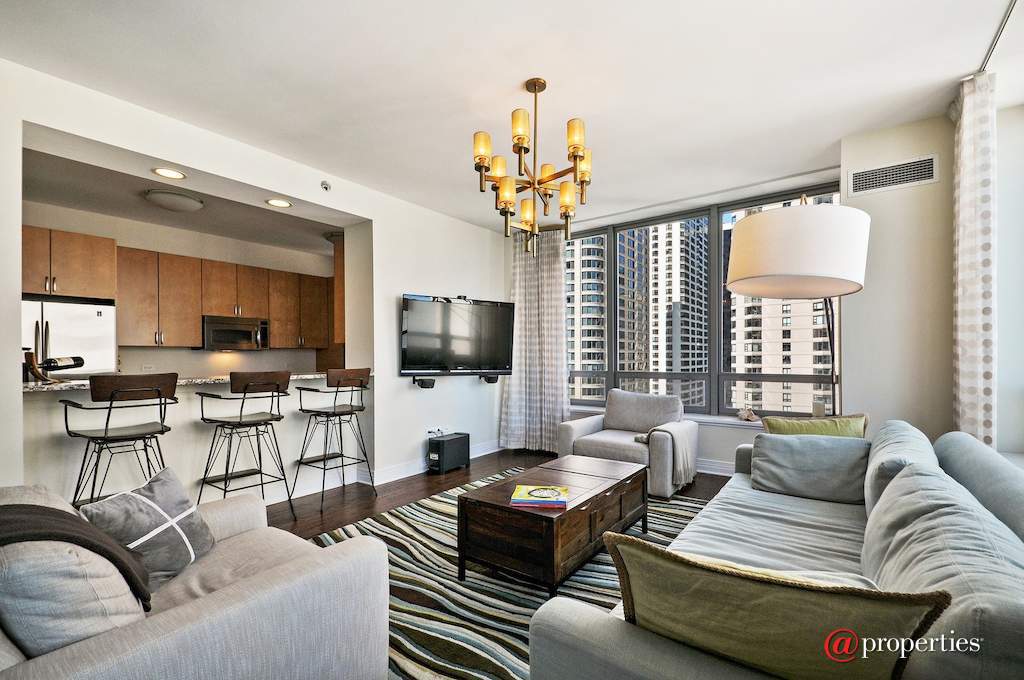 600 N Lake Shore Drive #2101 Chicago, Illinois 60611 - Living Room
