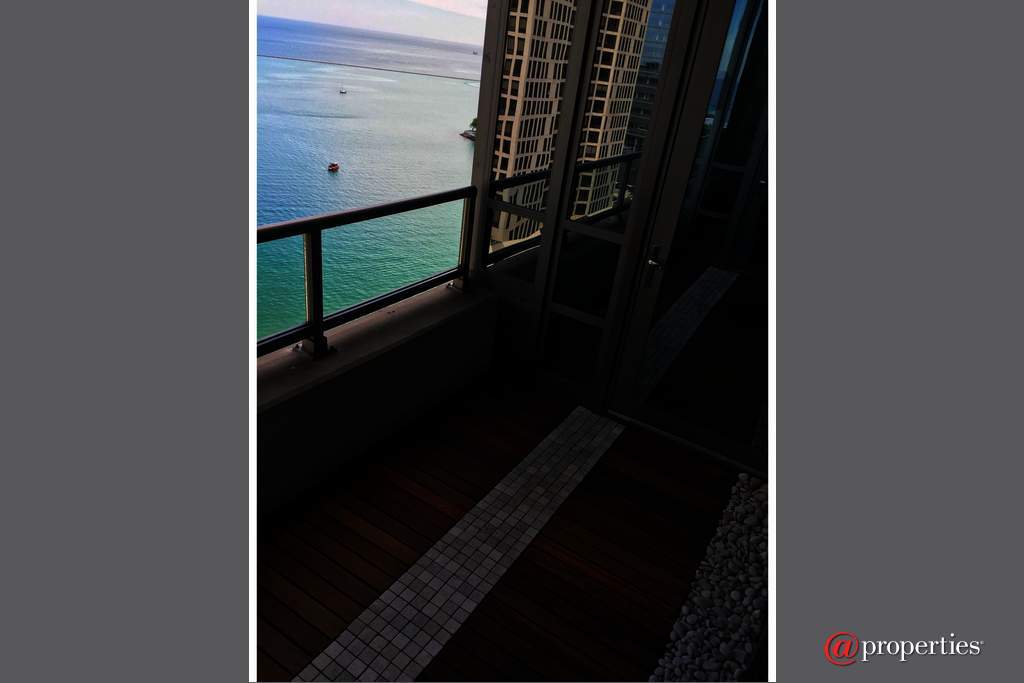 600 N Lake Shore Drive #2101 Chicago, Illinois 60611 - Balcony
