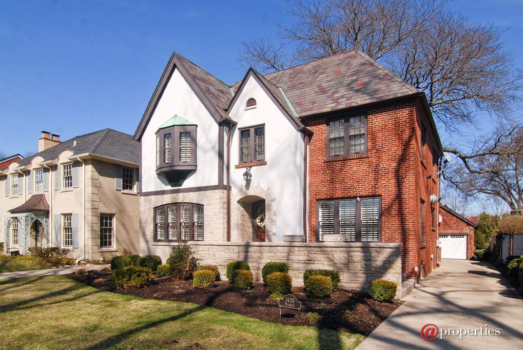 1435 Franklin Avenue River Forest, Illinois 60305 - Front View