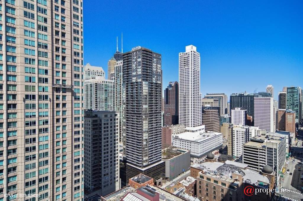 545 N Dearborn Street #3202 Chicago, Illinois 60654 - Lake View