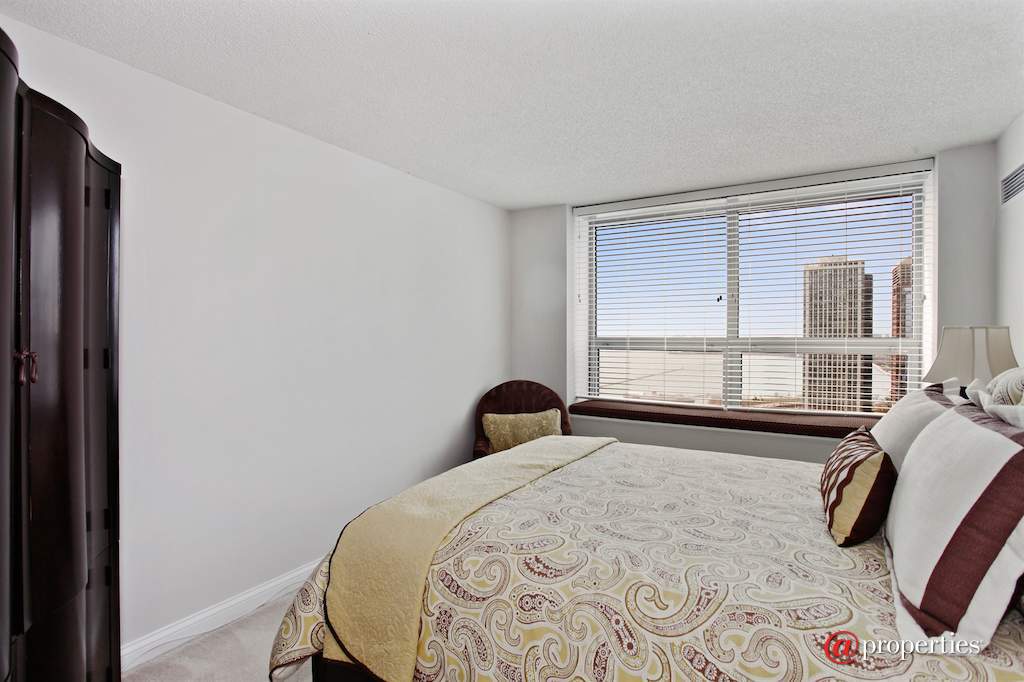 474 N Lake Shore Drive #3609 Chicago, Illinois 60611 - Master Bedroom