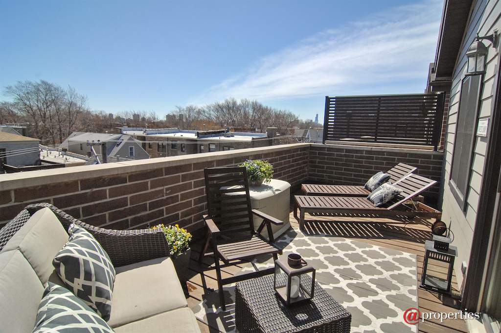 3713 N Ashland Avenue #3S Chicago, Illinois 60613 - Terrace 2