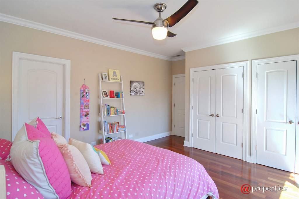 3713 N Ashland Avenue #3S Chicago, Illinois 60613 - 2nd Bedroom