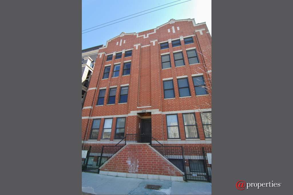 3713 N Ashland Avenue #3S Chicago, Illinois 60613 - Front View