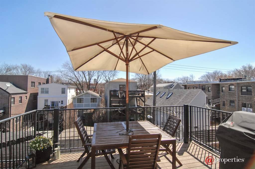 3713 N Ashland Avenue #3S Chicago, Illinois 60613 - Deck