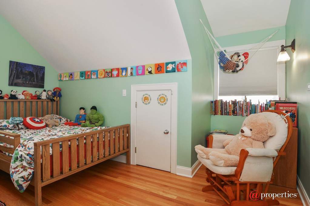 2228 N Seeley Avenue #4 Chicago, Illinois 60647 - 2nd Bedroom