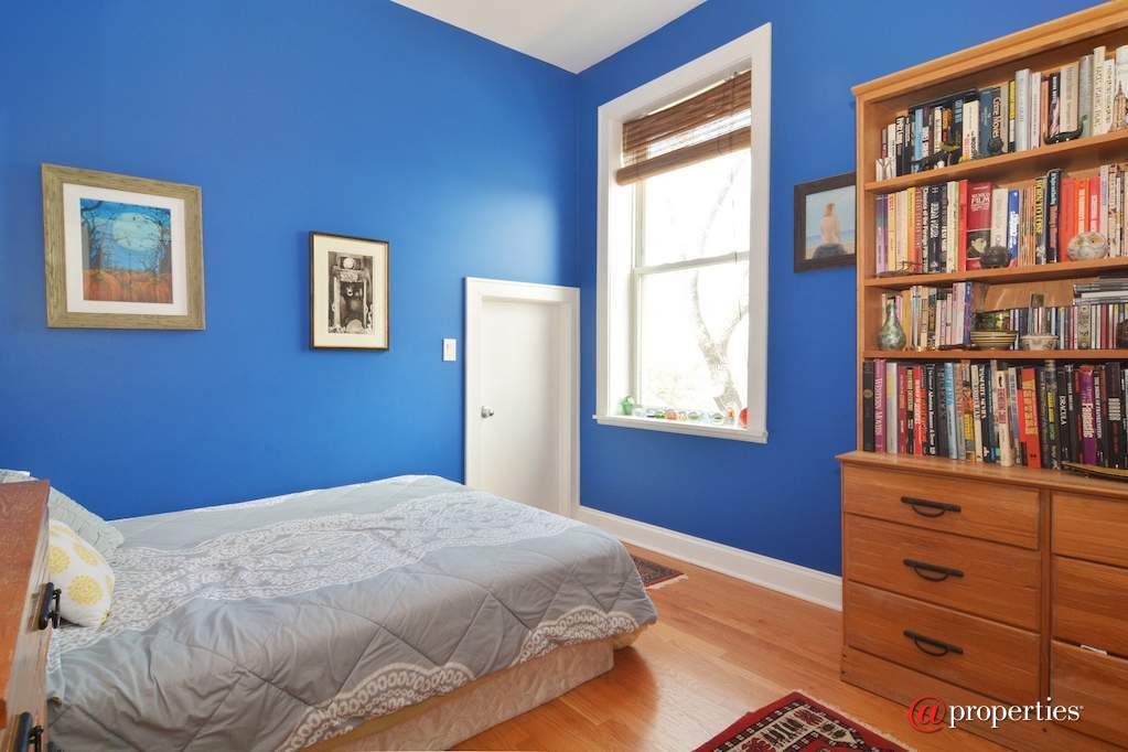 2228 N Seeley Avenue #4 Chicago, Illinois 60647 - 3rd Bedroom