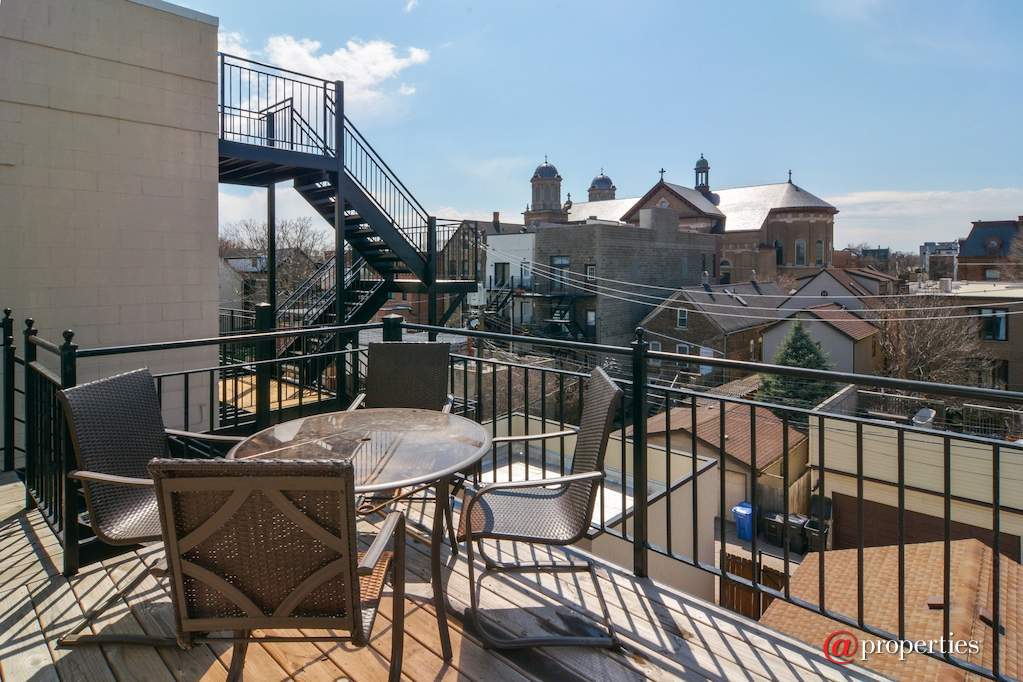 2228 N Seeley Avenue #4 Chicago, Illinois 60647 - Deck