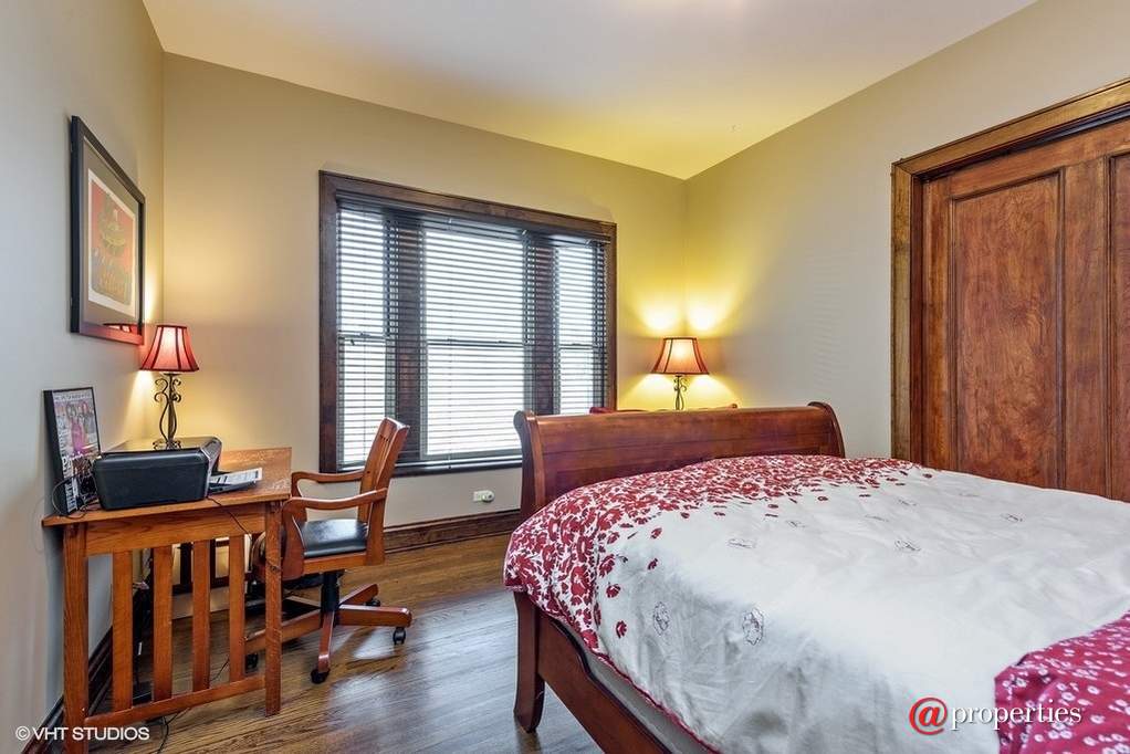 1049 W Ainslie Street #3W Chicago, Illinois 60640 - 2nd Bedroom