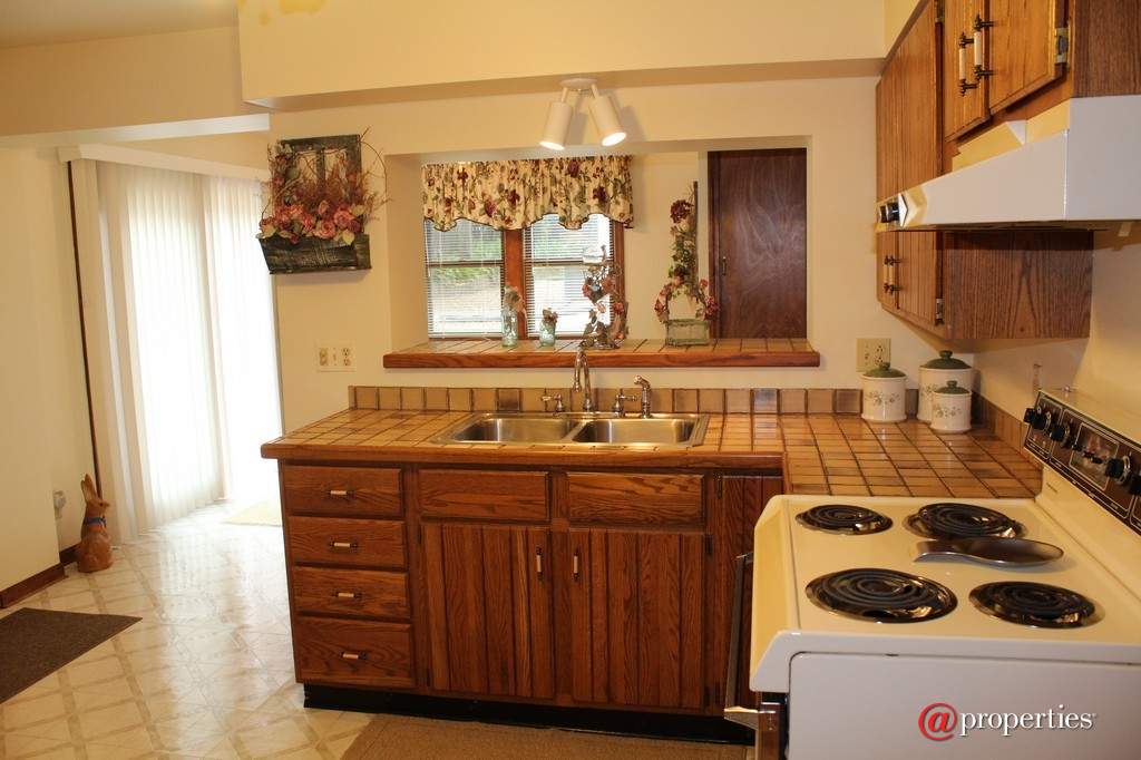 6047 Lincoln Street Coloma, Mi 49038 - Image 4