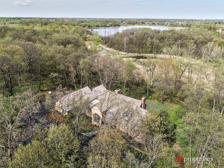 26709 N Countryside Lake Drive Mundelein, Illinois 60060 - Aerial View