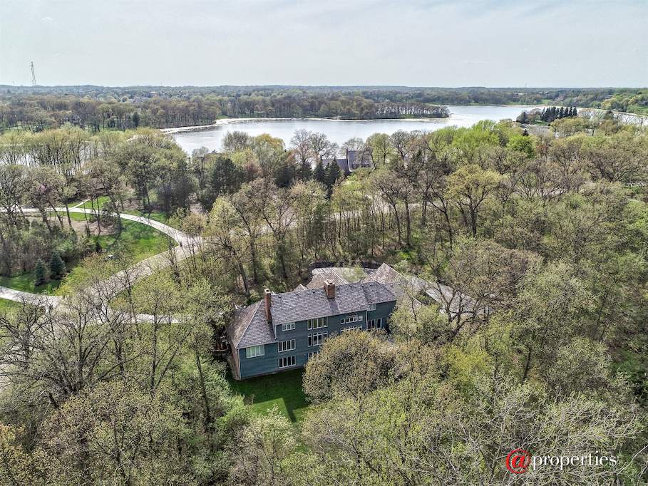 26709 N Countryside Lake Drive Mundelein, Illinois 60060 - Aerial View