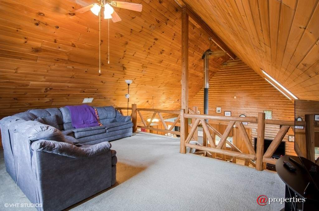 40472 Deep Lake Road Antioch, Illinois 60002 - Loft