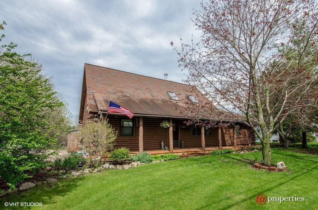 40472 Deep Lake Road Antioch, Illinois 60002 - Front View