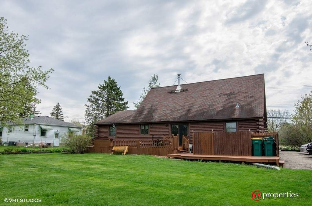 40472 Deep Lake Road Antioch, Illinois 60002 - Rear View