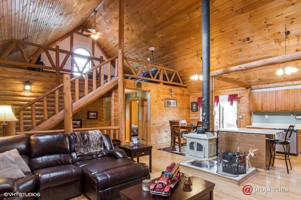 40472 Deep Lake Road Antioch, Illinois 60002 - Kitchen / Living Room