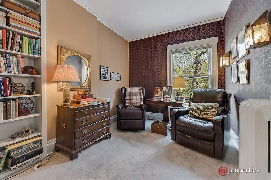 1235 Judson Avenue Evanston, Illinois 60202 - 3rd Bedroom