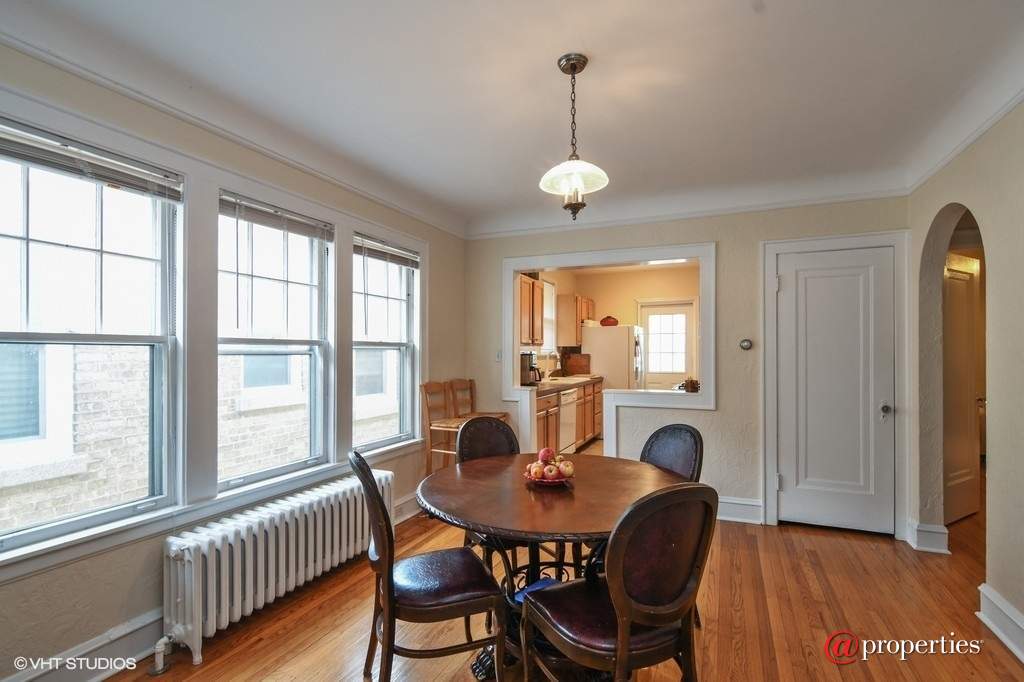 7844 Karlov Avenue Skokie, Illinois 60076 - Dining Room