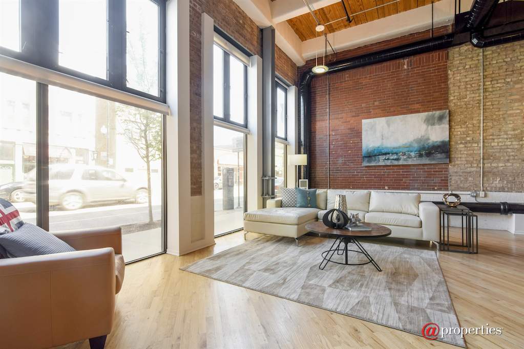 1728 N Damen Avenue #107 Chicago, Illinois 60647 - Living Room