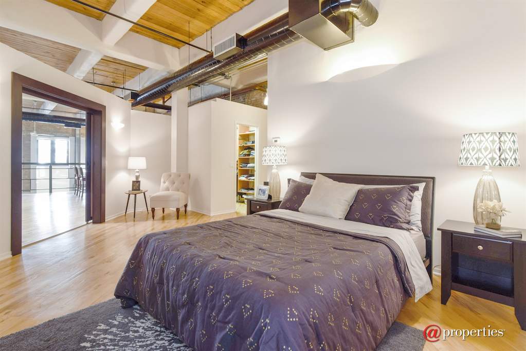 1728 N Damen Avenue #107 Chicago, Illinois 60647 - Master Bedroom